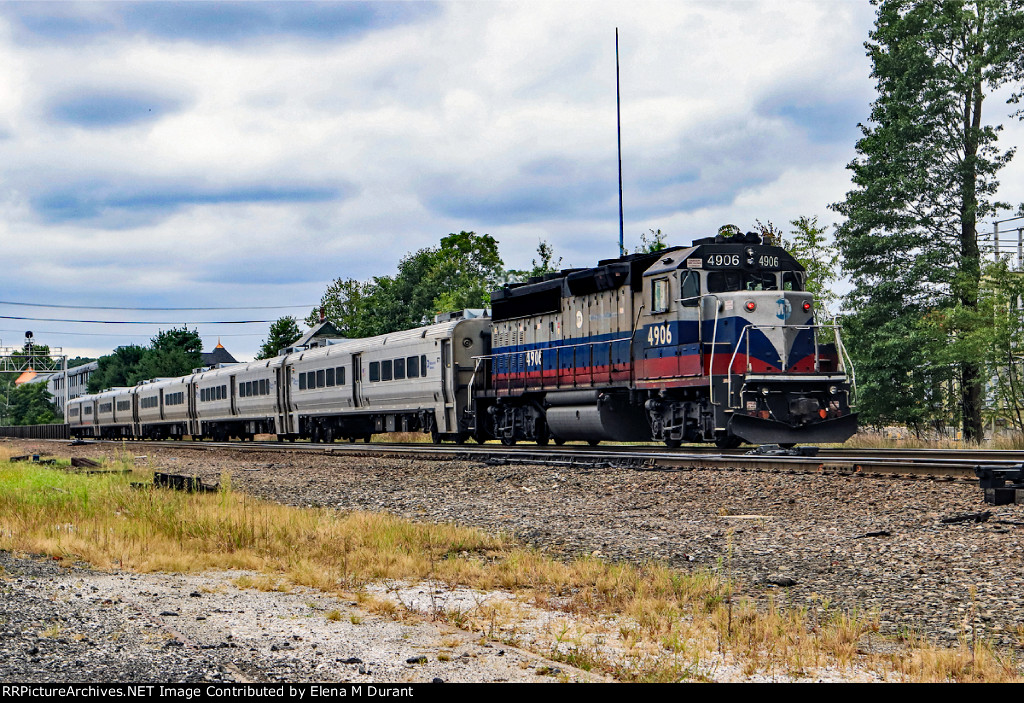 NJT 4906 on train 1116